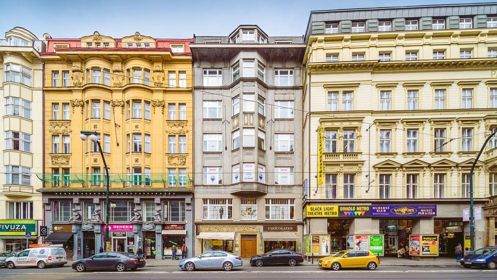 Apartament A/C + Terrace Breakfast At Tiffany'S Praga Zewnętrze zdjęcie
